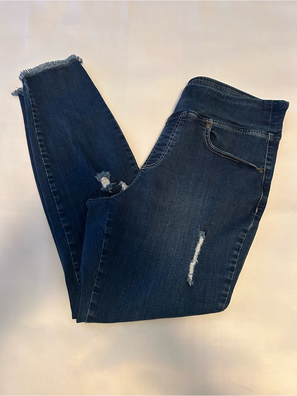 Belle by Kim Gravel Dark Blue Distressed Pull on Jeans size 14 fringed hem